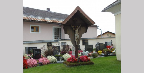Friedhofskreuz Leibsdorf - Bild 1