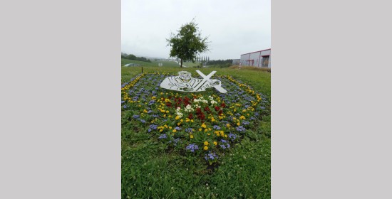 Verkehrsinsel Framrach - Bild 3