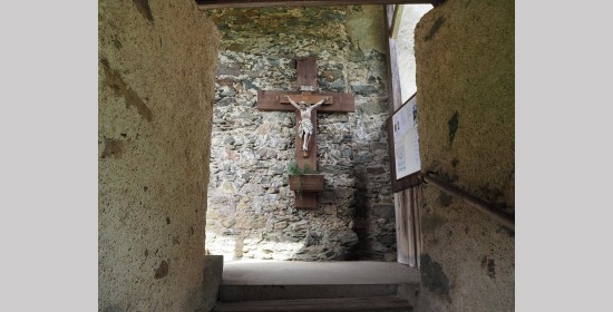 Kreuz Stiegenaufgang Pfarrkirche - Bild 2