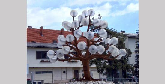 Lichtskulptur Kreisverkehr - Bild 1