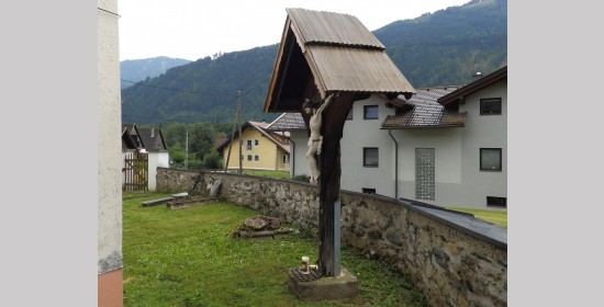 Friedhofskreuz Tschau - Bild 2