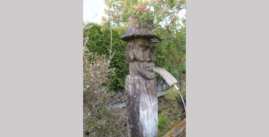 Dorfbrunnen Kamering - Bild 1