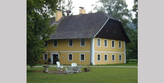 Bischöflicher Wappenstein am Haidnerhof - Bild 2