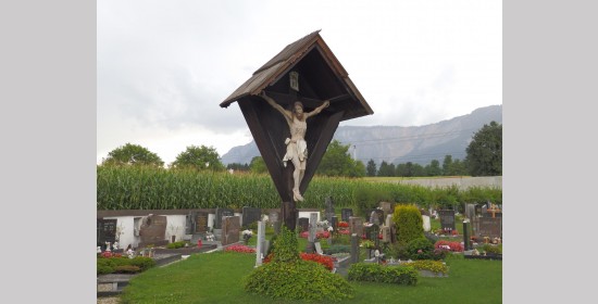Neuhaus, Friedhofskreuz 1 - Bild 1