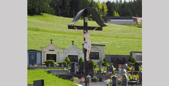 Friedhofskreuz Bad St. Leonhard - Bild 1