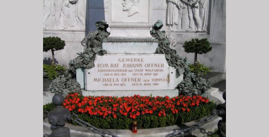 Grabdenkmal Offner - Bild 7