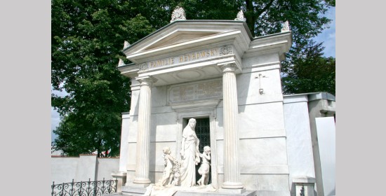 Mausoleum Heyrowsky - Bild 2