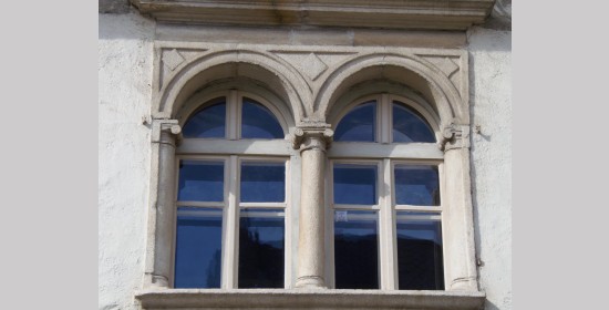 Renaissanceportal und -fenster Plazottahaus - Bild 7