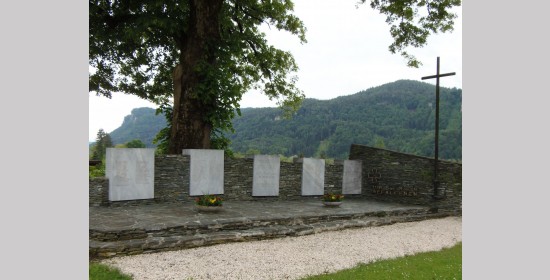Kriegerdenkmal Grafenstein alt - Bild 7